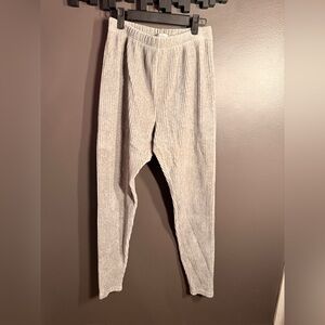 Vintage Jones Studio Sport size L track pant. Good condition.